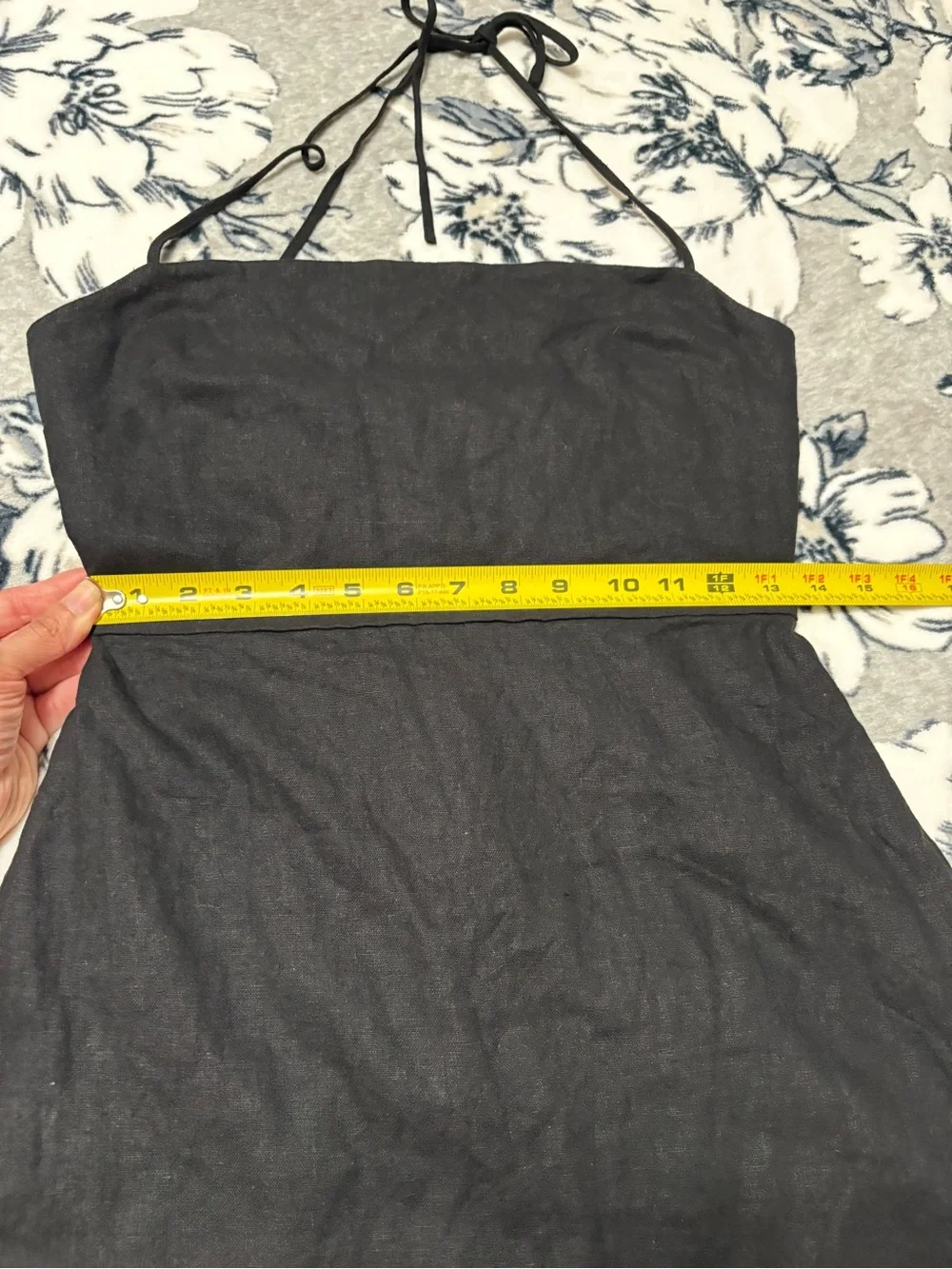 Aritzia Babaton
Credenza Linen Dress - Picture 5 of 8